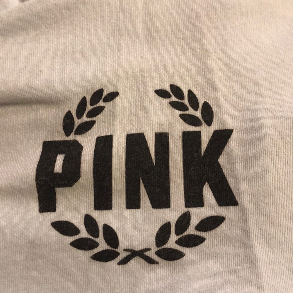 Pink cropped tee shirt